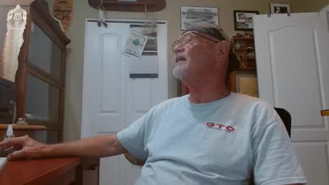 Vueuorme online show from 02/15/26, 02:58