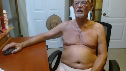 Snapshot of vueuorme chatting on 06/14/26, 02:09 Vueuorme online show from 06/14/26, 02:09