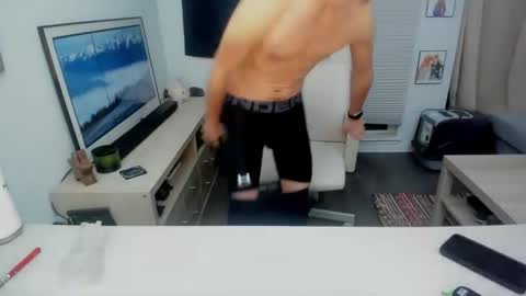 Snapshot of vulgaralex320 chatting on 02/04/25, 03:54 Vulgaralex320 online show from 02/04/25, 03:54