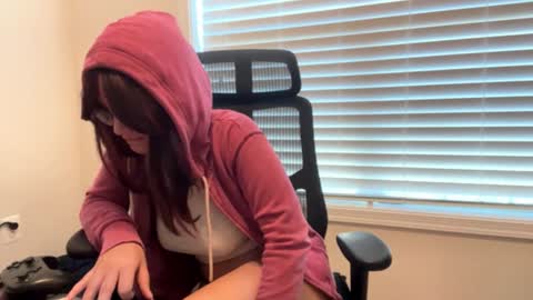  Vikki y Valeria  online show from 12/02/24, 04:31