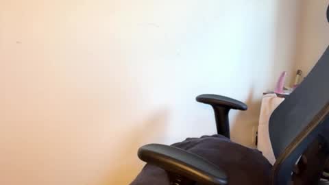  Vikki y Valeria  online show from 12/12/24, 07:26