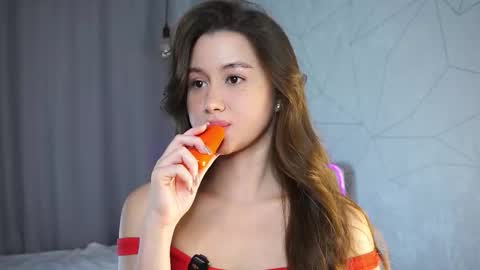 Ethal - thank you for thumb up online show from 11/25/25, 02:00