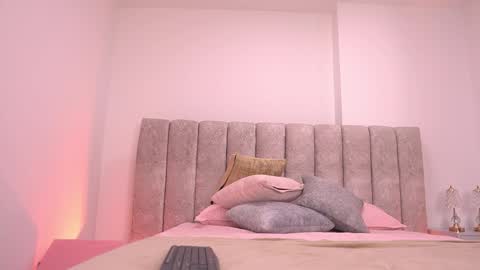 Violeta online show from 11/08/25, 03:07