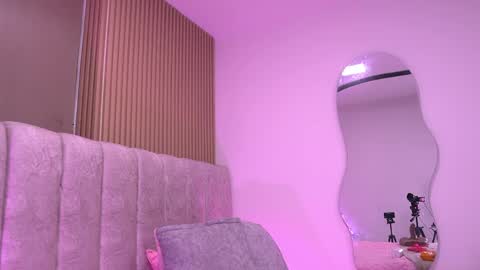 Violeta online show from 04/15/26, 03:13