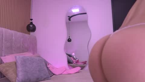 Snapshot of vvioleta_ chatting on 06/09/26, 03:18 Violeta online show from 06/09/26, 03:18