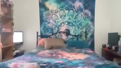 vvmm8783 online show from 11/29/25, 09:01