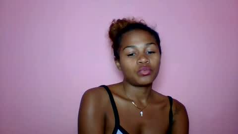 Snapshot of vynarahot chatting on 07/20/26, 12:40 vynarahot online show from 07/20/26, 12:40