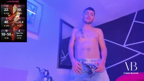 Snapshot of vynny_blacke_ chatting on 12/01/25, 11:10 Vynny Blacke online show from 12/01/25, 11:10