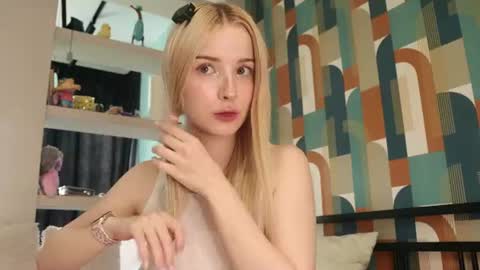 Nana online show from 07/12/26, 10:17