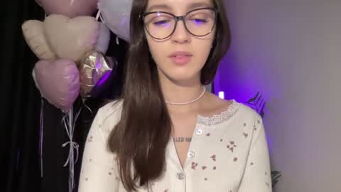 Alice  Before pvt write to me in PM  online show from 01/23/25, 03:11