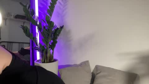 Alice  Before pvt write to me in PM  online show from 02/28/25, 08:18