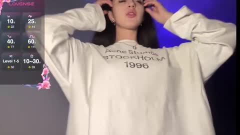 Alice  Before pvt write to me in PM  online show from 02/09/26, 10:03