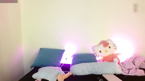 kitty SUPORT ME AND MY BABY SINGLE MOMY online show from 01/02/25, 11:31