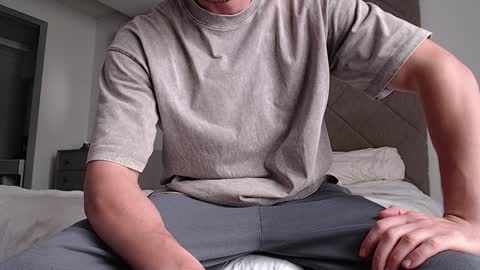 Snapshot of w_witcher chatting on 12/16/24, 04:34 w_witcher online show from 12/16/24, 04:34