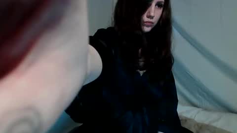 Rose online show from 12/19/24, 10:34