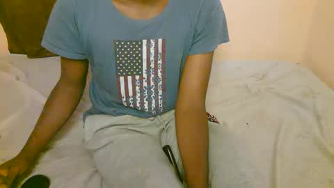 wak546293 online show from 11/17/25, 02:23