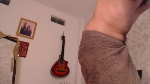 Snapshot of wake_and_bakee chatting on 11/13/25, 12:20 John online show from 11/13/25, 12:20