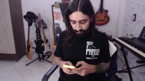 Snapshot of wake_and_bakee chatting on 12/05/25, 08:38 John online show from 12/05/25, 08:38