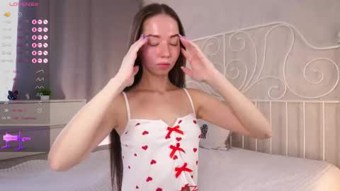 Snapshot of waki_fuckie chatting on 09/21/25, 04:47 Lina online show from 09/21/25, 04:47