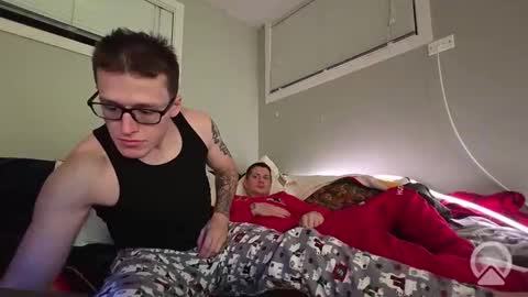 Snapshot of walkerbrett chatting on 11/03/25, 07:53 walkerbrett online show from 11/03/25, 07:53