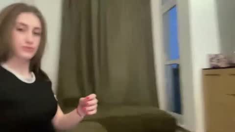 walkiria19 online show from 04/16/26, 05:47