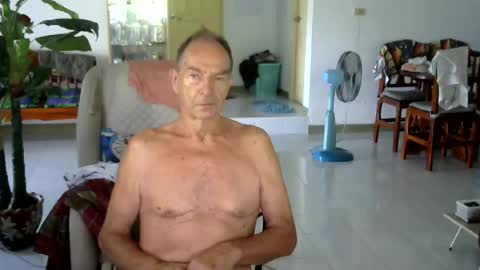 Snapshot of walleja chatting on 07/26/26, 02:09 walleja online show from 07/26/26, 02:09