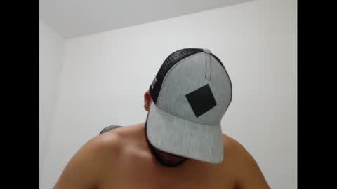 Snapshot of walter_brownn01 chatting on 01/13/25, 06:59 WALTER BROWN online show from 01/13/25, 06:59