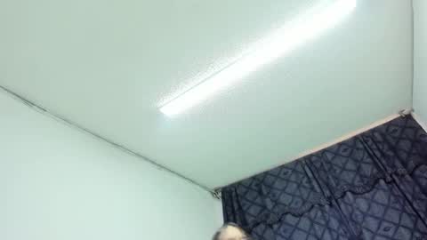 Snapshot of wanda_sg chatting on 01/11/25, 04:14 Alexandra online show from 01/11/25, 04:14