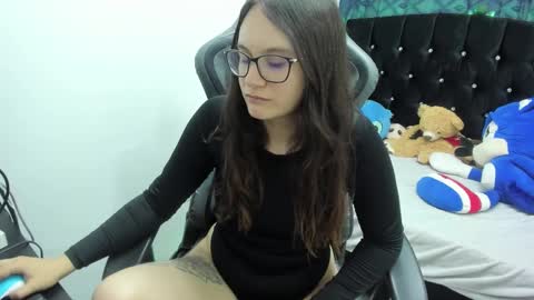 Snapshot of wanda_sg chatting on 01/12/25, 07:42 Alexandra online show from 01/12/25, 07:42