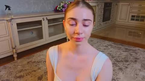 hello guys im Lilian online show from 09/15/25, 03:17