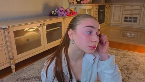 hello guys im Lilian online show from 10/25/25, 03:14