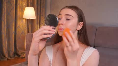 hello guys im Lilian online show from 02/24/26, 03:15