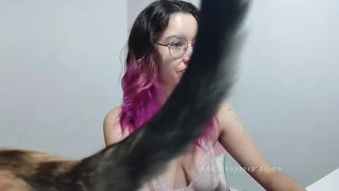 Wanda online show from 12/14/25, 12:10