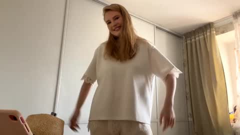 Helen online show from 07/03/26, 07:37