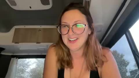 Snapshot of wanderlustjade chatting on 05/09/26, 05:07 Jade Adonis online show from 05/09/26, 05:07