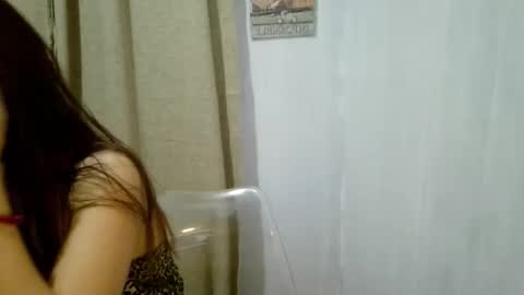 Snapshot of wangi_wangi chatting on 11/15/25, 10:01 wangi_wangi online show from 11/15/25, 10:01