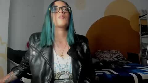 Waningrose  Lu online show from 12/11/24, 10:16