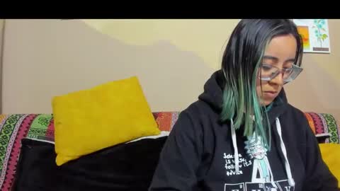 Waningrose  Lu online show from 10/12/25, 11:04