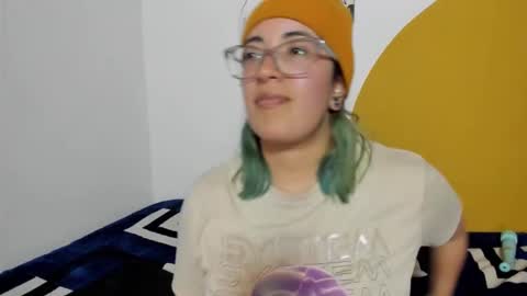 Waningrose  Lu online show from 11/20/25, 12:00