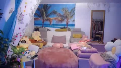 Snapshot of wannafeelitall chatting on 10/16/25, 05:03 Emilia inst  online show from 10/16/25, 05:03