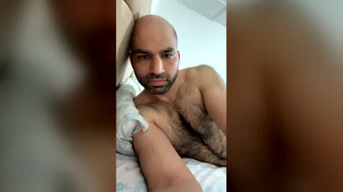 waqasshaukat762 online show from 04/15/26, 10:10