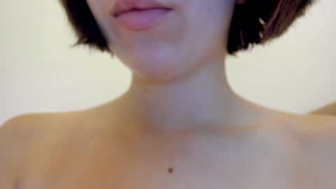 Snapshot of warm_june chatting on 01/23/25, 12:57 June online show from 01/23/25, 12:57