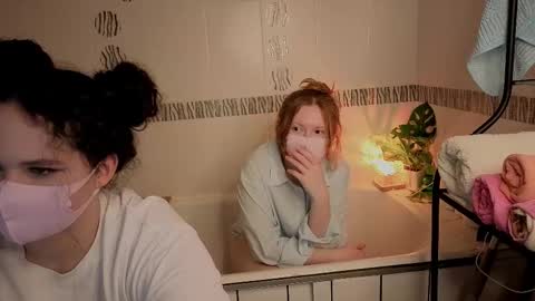 lira and flo online show from 01/14/26, 08:53