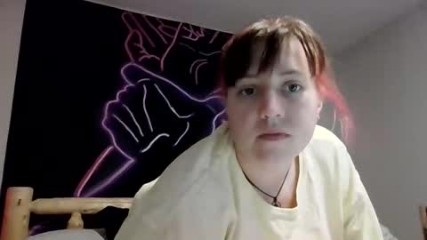 warwhore24 online show from 04/15/26, 06:37