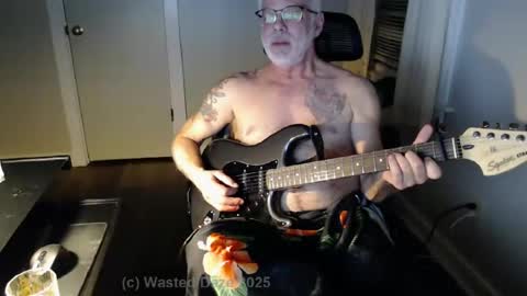 Snapshot of wasted_daze_ chatting on 02/12/25, 02:03 wasted_daze_ online show from 02/12/25, 02:03