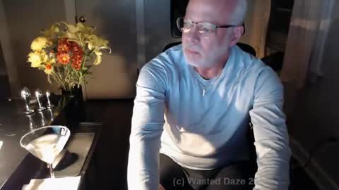 Snapshot of wasted_daze_ chatting on 11/17/25, 11:21 wasted_daze_ online show from 11/17/25, 11:21