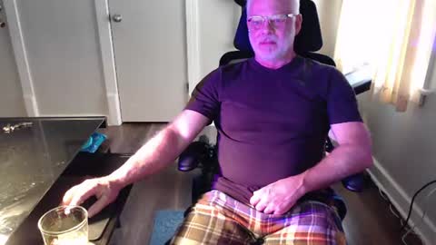 Snapshot of wasted_daze_ chatting on 07/23/26, 10:19 wasted_daze_ online show from 07/23/26, 10:19