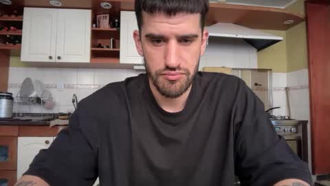 wearetwo online show from 11/11/25, 06:08