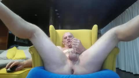 Snapshot of watchingnow1 chatting on 12/13/24, 06:59 watchingnow1 online show from 12/13/24, 06:59