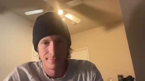 Snapshot of water741 chatting on 11/19/25, 05:51 Im this ISH..CBs best male cam whore. OG. online show from 11/19/25, 05:51